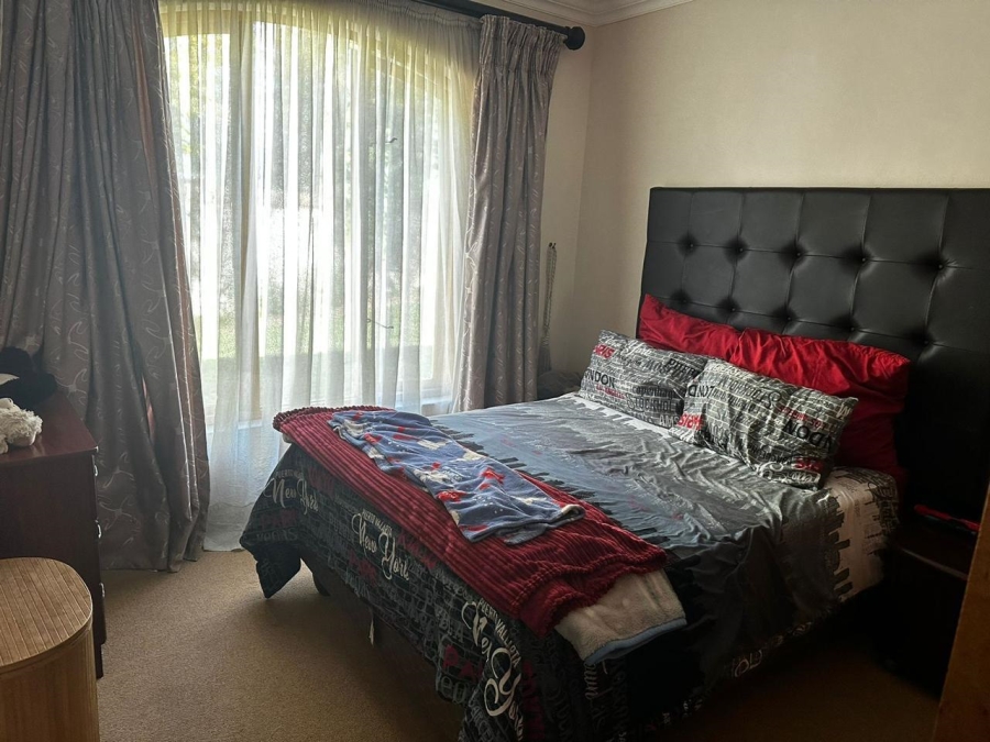 To Let 5 Bedroom Property for Rent in Mmabatho Unit 10 North West